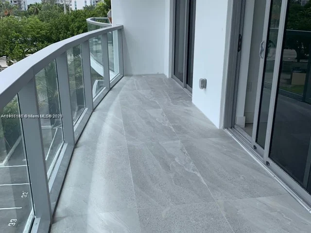 13800 Highland Dr # 403, North Miami Beach FL 33181