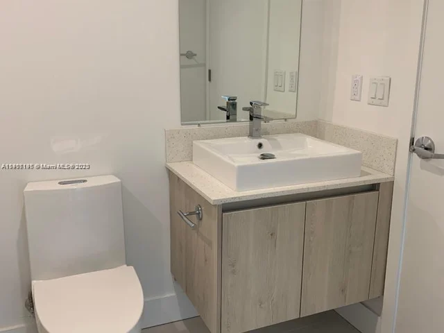 13800 Highland Dr # 403, North Miami Beach FL 33181