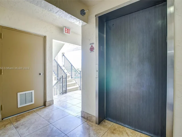 520 Orton Ave # 504, Fort Lauderdale FL 33304