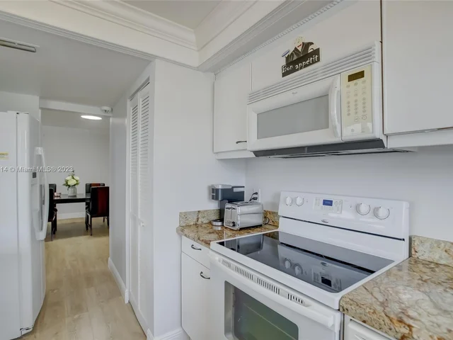 520 Orton Ave # 504, Fort Lauderdale FL 33304