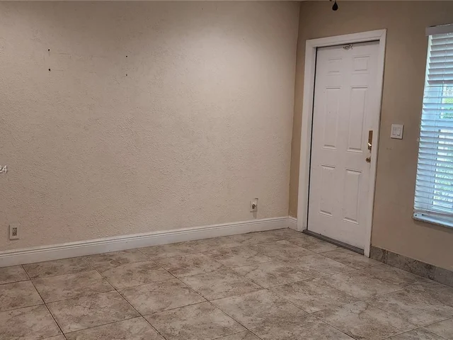 3348 NW 85th Ave # 3348, Coral Springs FL 33065