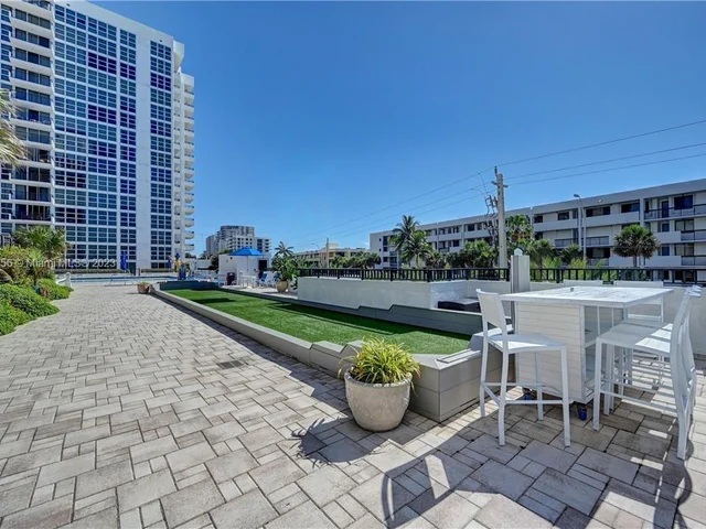 525 N Ocean Blvd # 424, Pompano Beach FL 33062