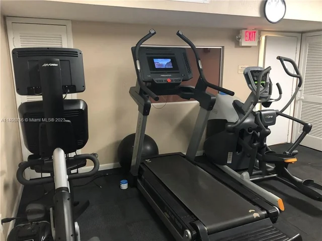 525 N Ocean Blvd # 424, Pompano Beach FL 33062