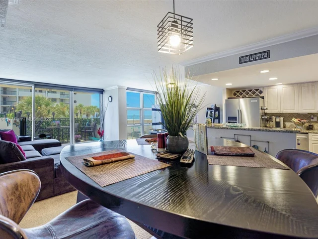 525 N Ocean Blvd # 424, Pompano Beach FL 33062