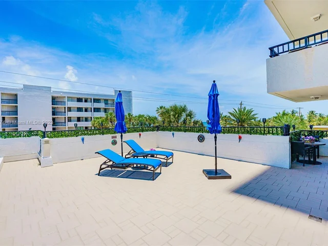 525 N Ocean Blvd # 424, Pompano Beach FL 33062