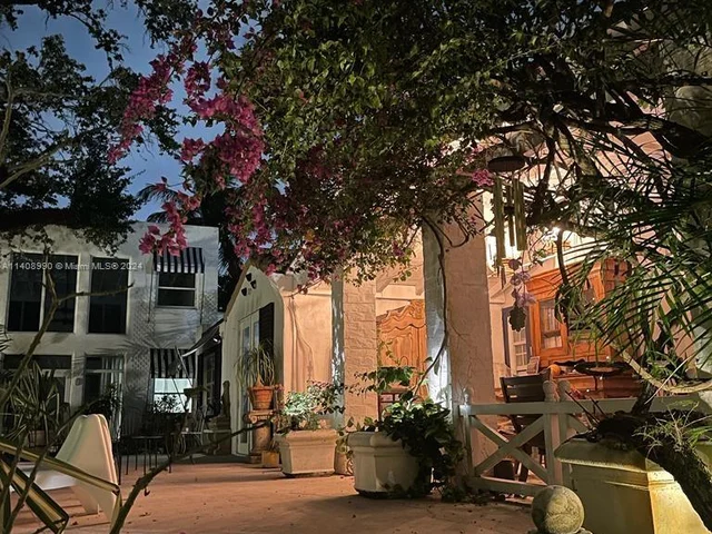 652 NE 77th St # 1, Miami FL 33138