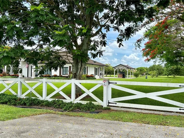 17290 SW 276th St, Homestead FL 33031