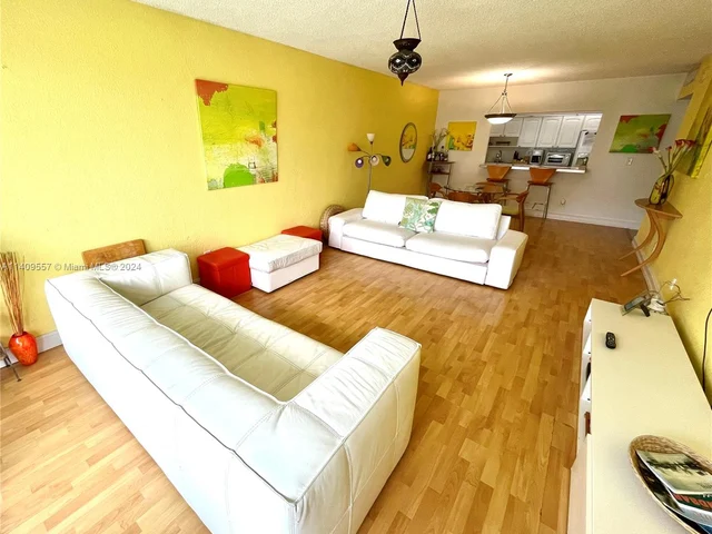 19370 Collins Ave # 1010, Sunny Isles Beach FL 33160