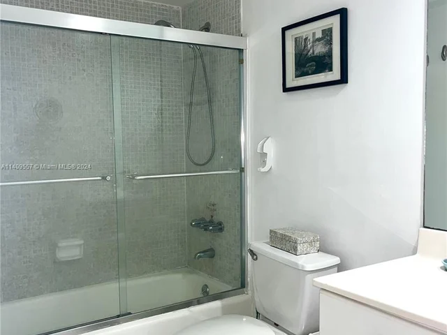 19370 Collins Ave # 1010, Sunny Isles Beach FL 33160