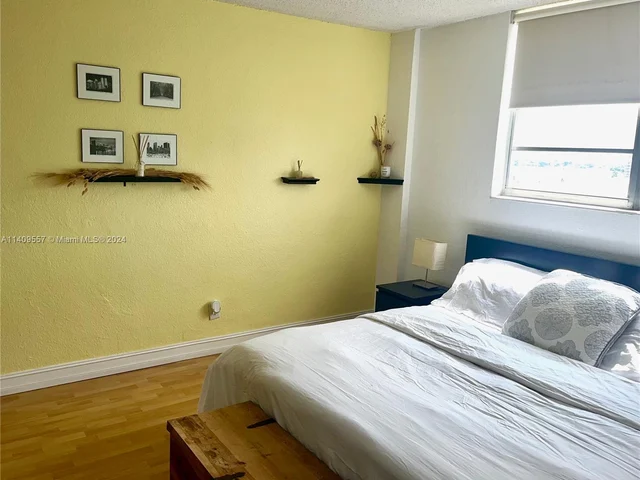 19370 Collins Ave # 1010, Sunny Isles Beach FL 33160