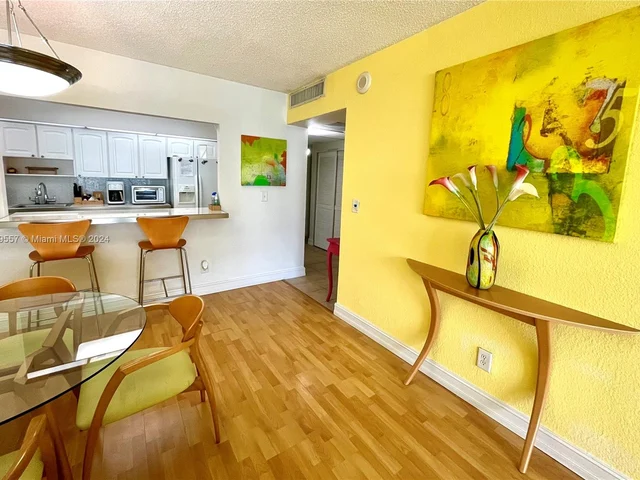 19370 Collins Ave # 1010, Sunny Isles Beach FL 33160