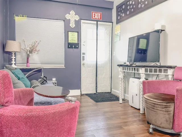 3682 SW 26th St # 1, Miami FL 33133