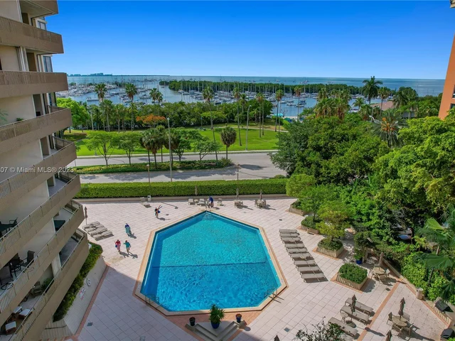 2901 S Bayshore Dr # 4C, Miami FL 33133