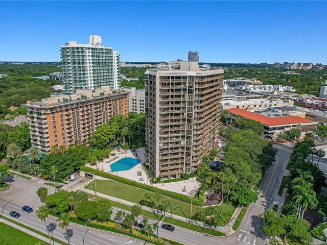 2901 S Bayshore Dr # 4C, Miami FL 33133