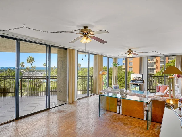 2901 S Bayshore Dr # 4C, Miami FL 33133