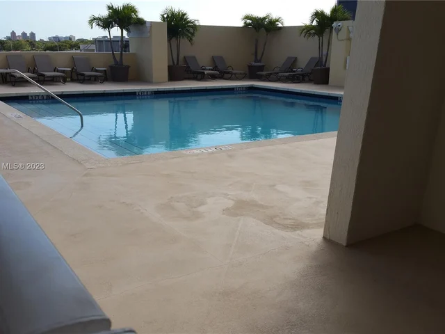 117 NW 42nd Ave # 616, Miami FL 33126