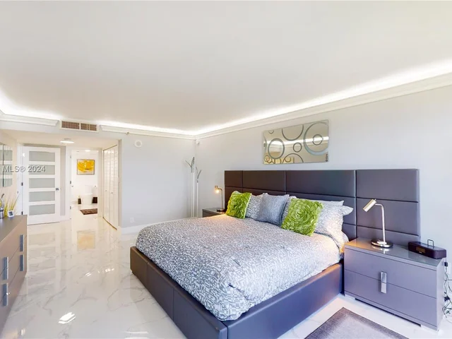 2480 Presidential Way # 1202, West Palm Beach FL 33401