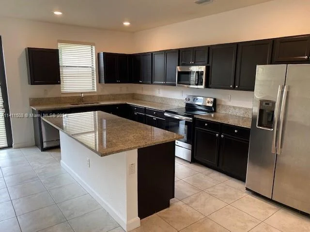 3472 SE 3rd St, Homestead FL 33033