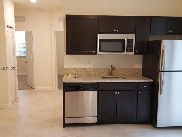 3472 SE 3rd St, Homestead FL 33033