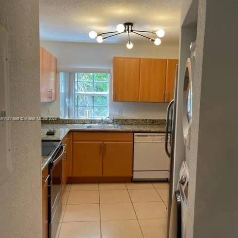 1160 103rd St # 8, Bay Harbor Islands FL 33154