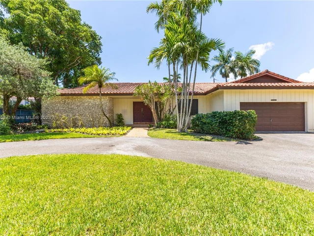 450 Gondoliere Ave, Coral Gables FL 33143