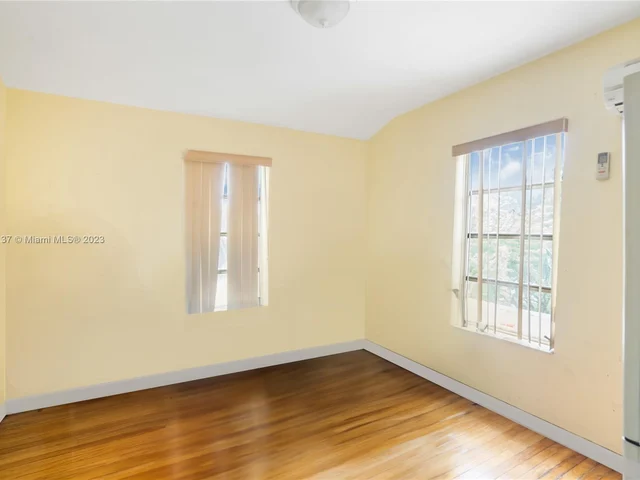 72 Palmetto Dr, Miami Springs FL 33166