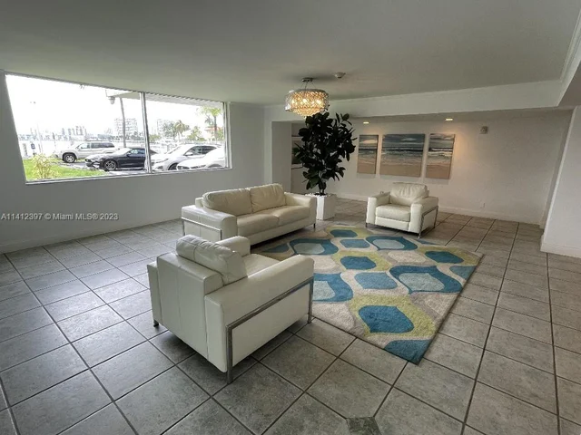 2821 N Miami Beach Blvd # 5J, North Miami Beach FL 33160