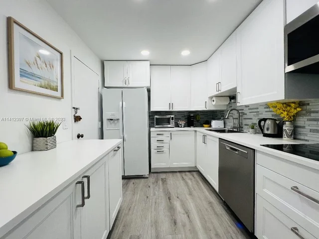 2821 N Miami Beach Blvd # 5J, North Miami Beach FL 33160