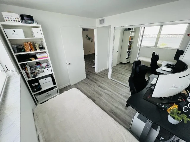 2821 N Miami Beach Blvd # 5J, North Miami Beach FL 33160