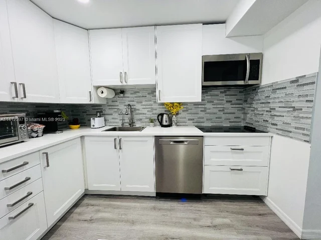 2821 N Miami Beach Blvd # 5J, North Miami Beach FL 33160