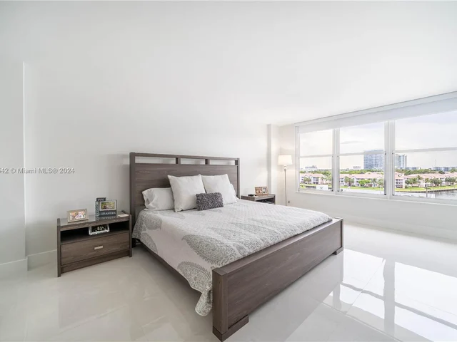 3800 S OCEAN DR # 621, Hollywood FL 33019