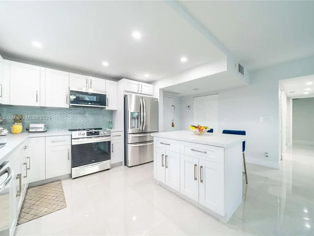 3800 S OCEAN DR # 621, Hollywood FL 33019