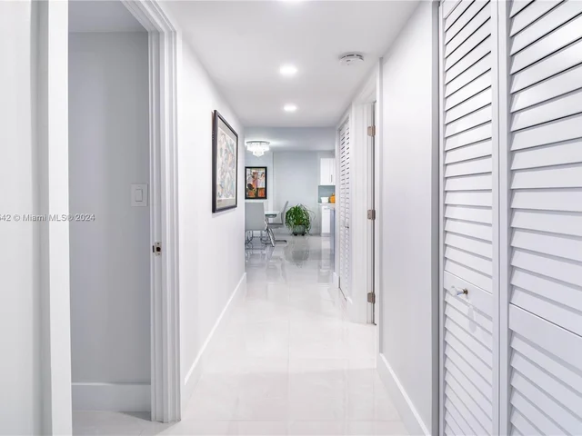 3800 S OCEAN DR # 621, Hollywood FL 33019