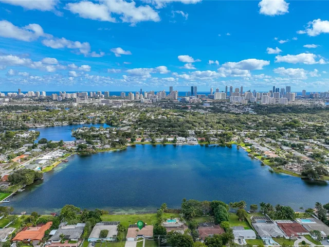 19015 NE 18th Ave, Miami FL 33179