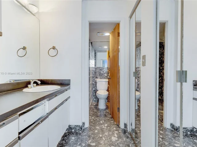 6900 Bay Dr # 6C, Miami Beach FL 33141