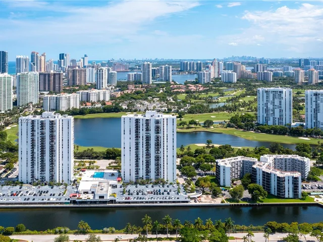 3625 N Country Club Dr # 2310, Aventura FL 33180