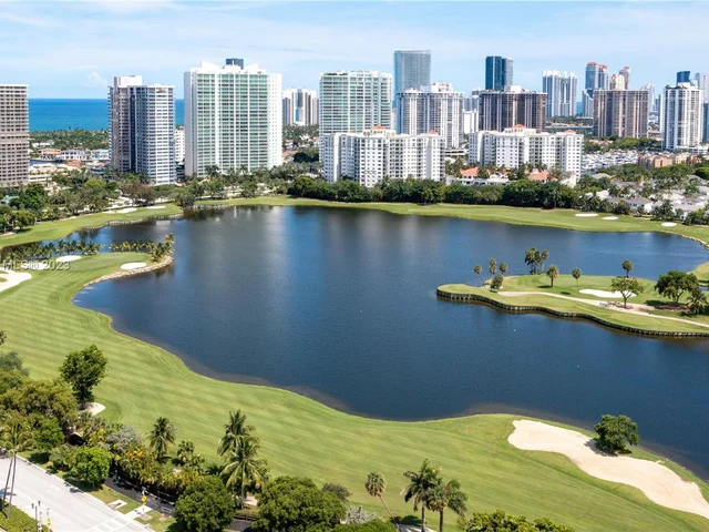 3625 N Country Club Dr # 2310, Aventura FL 33180