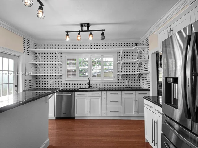 3800 Eastview Ave, West Palm Beach FL 33407