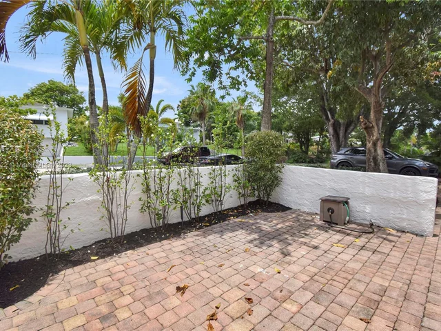 3800 Eastview Ave, West Palm Beach FL 33407