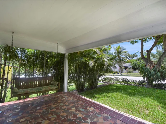 3800 Eastview Ave, West Palm Beach FL 33407