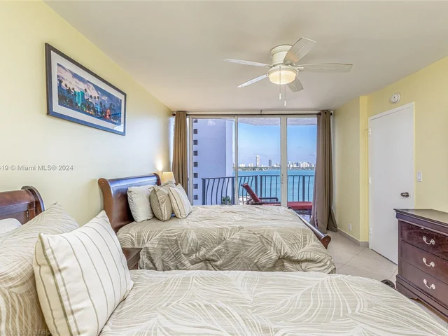 7601 E Treasure Dr # 1109, North Bay Village FL 33141