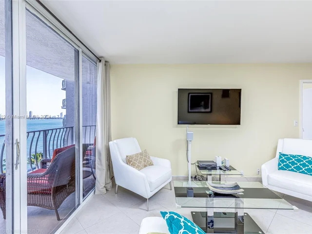 7601 E Treasure Dr # 1109, North Bay Village FL 33141