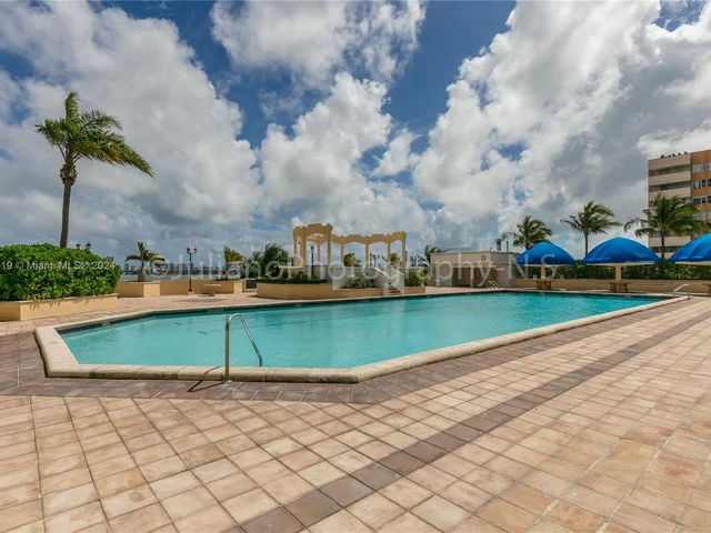 7601 E Treasure Dr # 1109, North Bay Village FL 33141