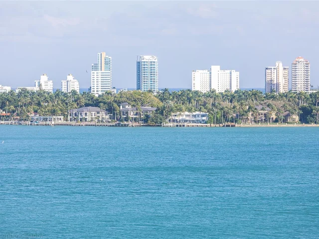 7601 E Treasure Dr # 1109, North Bay Village FL 33141