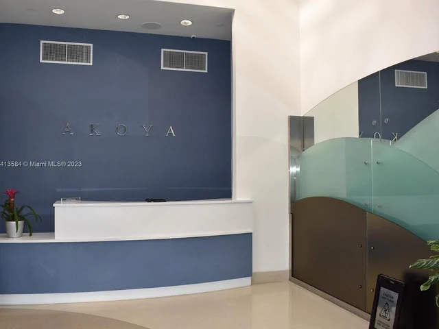 6365 Collins Ave # 2902, Miami Beach FL 33141