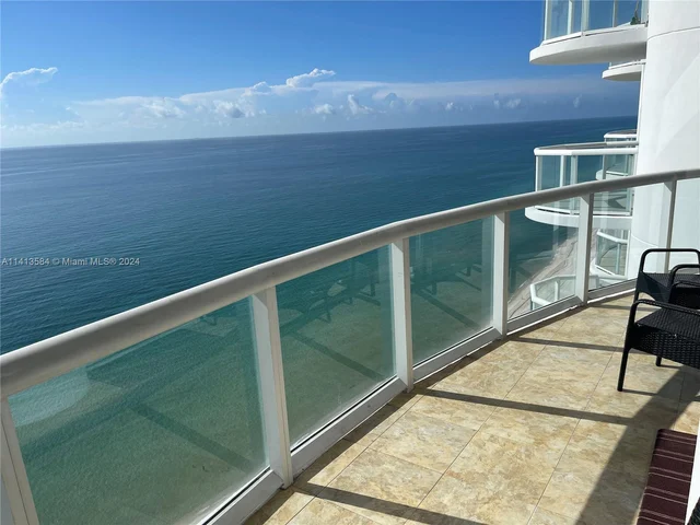 6365 Collins Ave # 2902, Miami Beach FL 33141