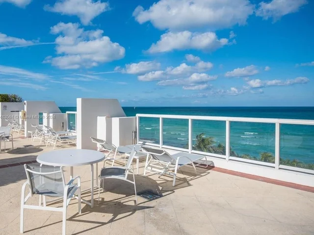 6365 Collins Ave # 2902, Miami Beach FL 33141