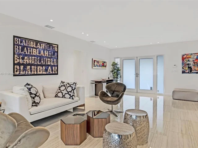 2341 KEYSTONE, North Miami FL 33181