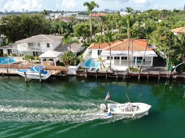 2341 KEYSTONE, North Miami FL 33181