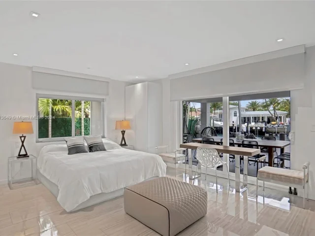 2341 KEYSTONE, North Miami FL 33181